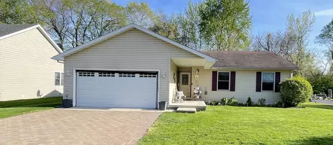 115 W 1st St, Braidwood, IL 60408