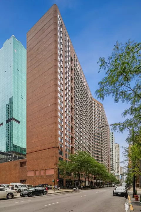 211 E Ohio St #2119, Chicago, IL 60611