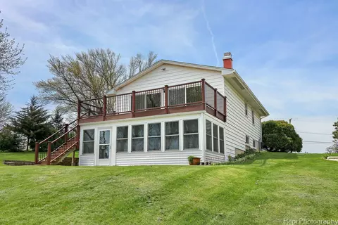Exterior - 1220 Old Bay Rd, Johnsburg, IL 60051 photo 11 of 14