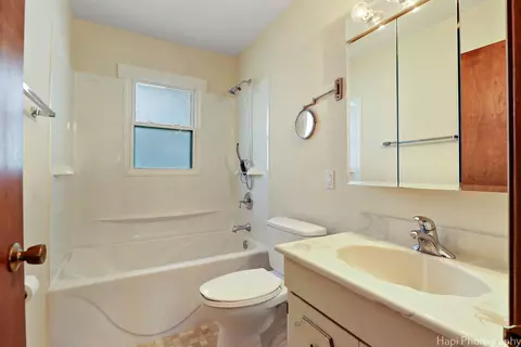 Bath - 1220 Old Bay Rd, Johnsburg, IL 60051 photo 1 of 2