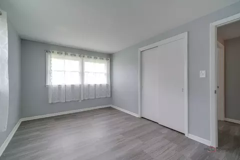 Bedroom - 2303 Honeysuckle Ct, Lindenhurst, IL 60046 photo 3 of 4