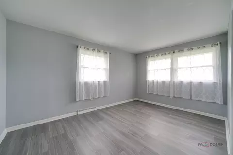 Other - 2303 Honeysuckle Ct, Lindenhurst, IL 60046 photo 8 of 13
