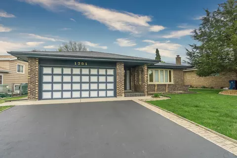 1751 W Goldengate Dr, Addison, IL 60101