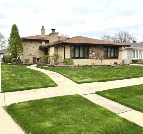 10325 Cook Ave, Oak Lawn, IL 60453