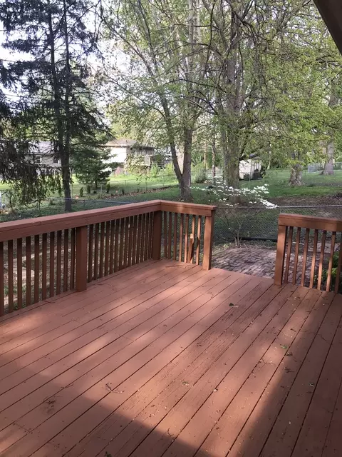 Exterior - 806 Spear Dr, Normal, IL 61761 photo 4 of 7