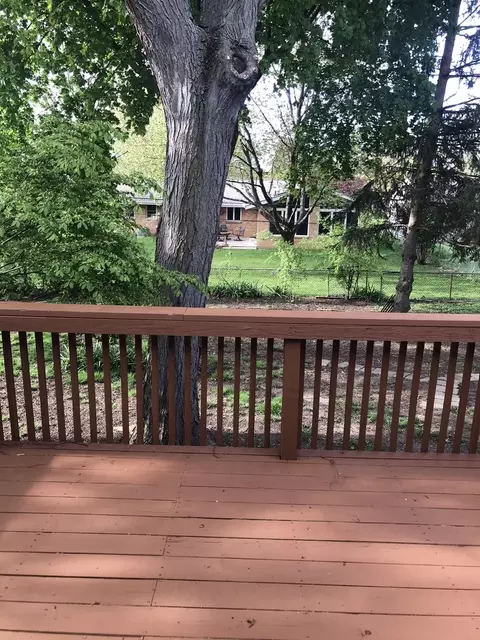 Exterior - 806 Spear Dr, Normal, IL 61761 photo 7 of 7