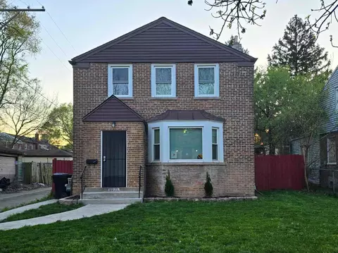 9942 S Luella Ave, Chicago, IL 60617