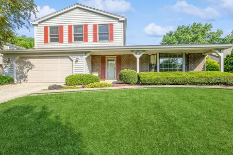 1569 Aztec Cir, Naperville, IL 60563