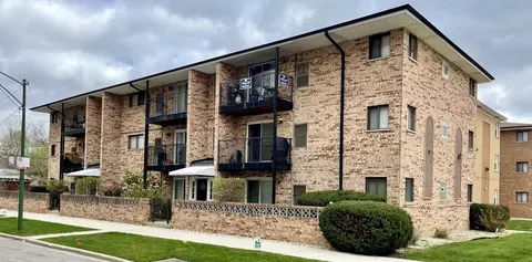 6005 N Neola Ave #1A, Chicago, IL 60631