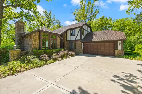 4803 Woodcliff Ct, Rolling Meadows, IL 60008 photo 2