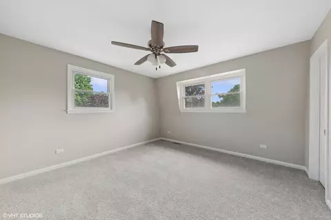 Bedroom - 139 Berkshire Dr, Wheeling, IL 60090 photo 1 of 5