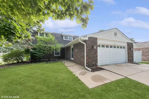 139 Berkshire Dr, Wheeling, IL 60090