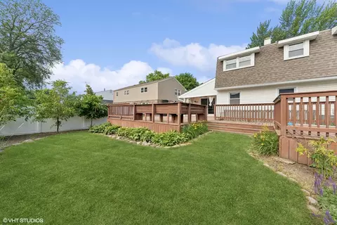 Exterior - 139 Berkshire Dr, Wheeling, IL 60090 photo 4 of 4