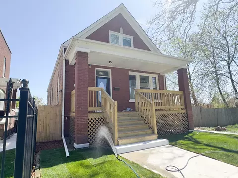 Exterior - 7439 S Michigan Ave, Chicago, IL 60619 photo 3 of 5