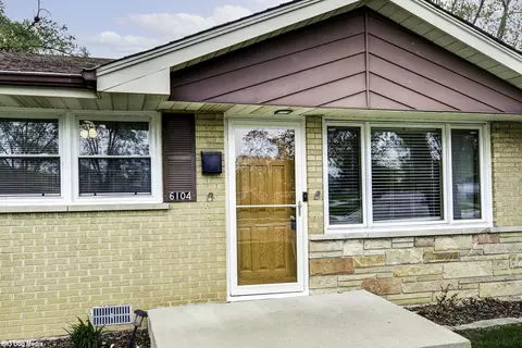 6104 Washington St, Chicago Ridge, IL 60415