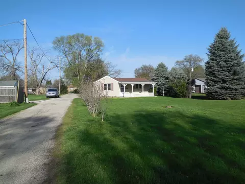 Exterior - 1112 10th Ave, Rock Falls, IL 61071 photo 9 of 10