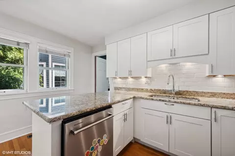 Kitchen - 738 Lathrop Ave, River Forest, IL 60305 photo 3 of 4