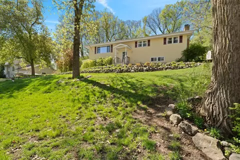 213 Kohl Ave, Spring Grove, IL 60081
