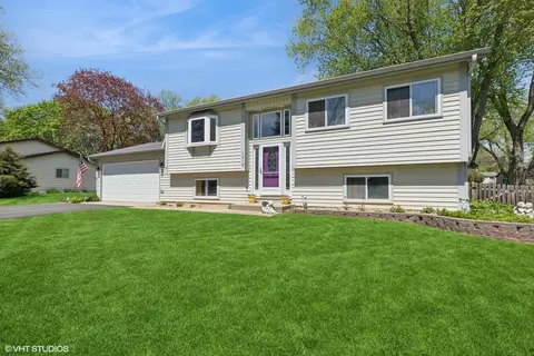1218 Goodview Ave, Johnsburg, IL 60051