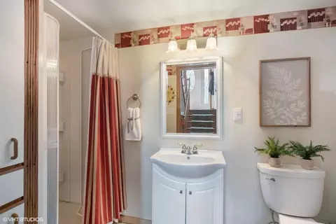 Bath - 1218 Goodview Ave, Johnsburg, IL 60051 photo 2 of 2