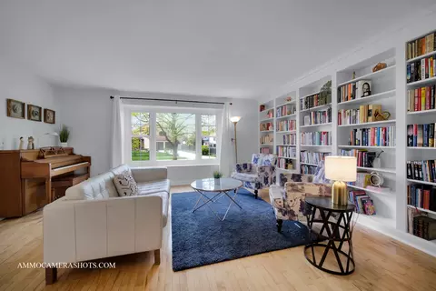 Living - 2209 Blacksmith Dr, Wheaton, IL 60189 photo 2 of 9