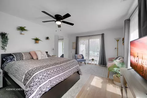 Bedroom - 2209 Blacksmith Dr, Wheaton, IL 60189 photo 1 of 5