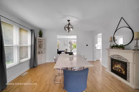Dining - 2209 Blacksmith Dr, Wheaton, IL 60189 photo 1 of 4