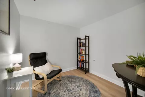 Bedroom - 2209 Blacksmith Dr, Wheaton, IL 60189 photo 2 of 5