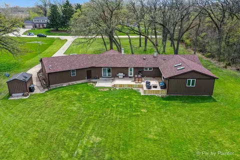 Exterior - 18570 Stevens Rd, Marengo, IL 60152 photo 4 of 11
