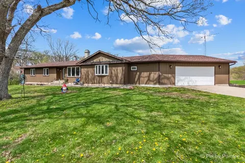 18570 Stevens Rd, Marengo, IL 60152