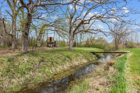 Exterior - 18570 Stevens Rd, Marengo, IL 60152 photo 9 of 11