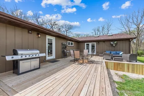Exterior - 18570 Stevens Rd, Marengo, IL 60152 photo 5 of 11