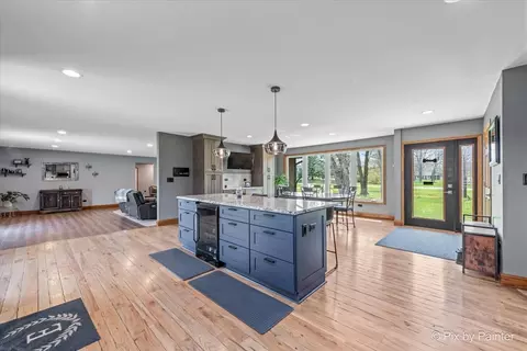 Kitchen - 18570 Stevens Rd, Marengo, IL 60152 photo 4 of 5