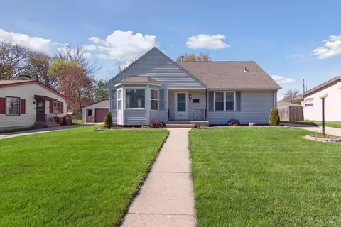 3304 Chateau Ln, Rockford, IL 61103