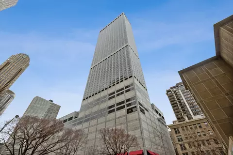 180 E Pearson St #4907, Chicago, IL 60611