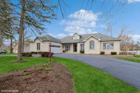 1060 Wauconda Rd, Wauconda, IL 60084