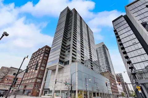 611 S Wells St #1503, Chicago, IL 60607