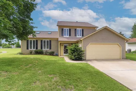 4400 Capstan Dr, Hoffman Estates, IL 60192