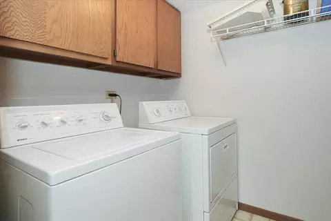 4400 Capstan Dr, Hoffman Estates, IL 60192 photo 11