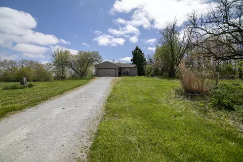 Exterior - 7113 W Bruns Rd, Monee, IL 60449 photo 1 of 21