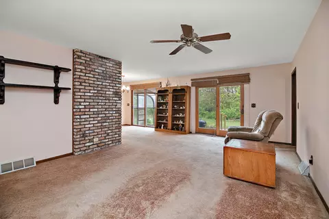 Living - 7113 W Bruns Rd, Monee, IL 60449 photo 3 of 3