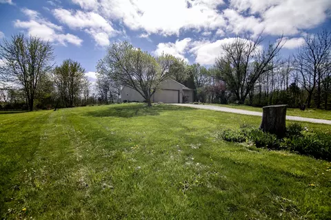 Exterior - 7113 W Bruns Rd, Monee, IL 60449 photo 4 of 21
