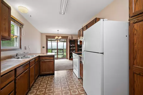 Kitchen - 7113 W Bruns Rd, Monee, IL 60449 photo 2 of 3