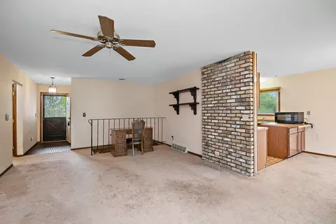 Living - 7113 W Bruns Rd, Monee, IL 60449 photo 1 of 3