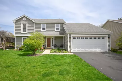 1 N215 Tamarack Dr, Winfield, IL 60190
