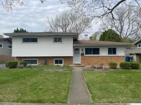 508 Lisa Rd, West Dundee, IL 60118