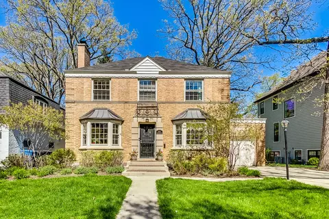 6922 N Wildwood Ave, Chicago, IL 60646