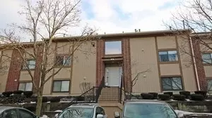 387 Wilmington Dr #102B, Bartlett, IL 60103