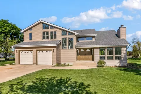 712 Westshire Dr, Joliet, IL 60435