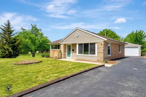 Exterior - 336 Onarga St, Park Forest, IL 60466 photo 2 of 6